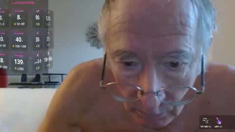 Snapshot of anax69 chatting on October 16, 6:54 am mario online show from October 16, 6:54 am