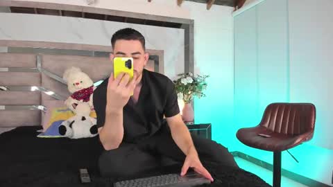 ander_rubiox online show from March 7, 3:51 am