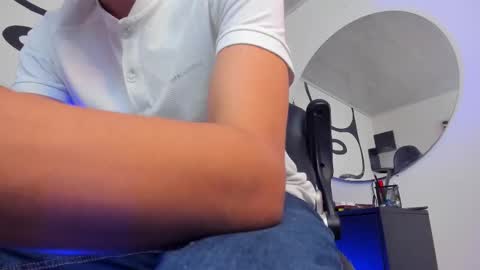 Andrs   -                   online show from December 19, 2:08 am