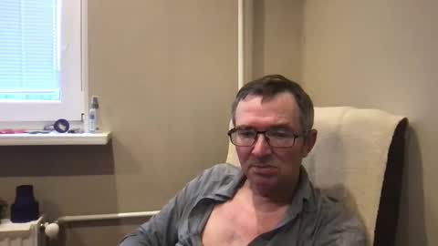 andreass60 online show from December 3, 8:03 am