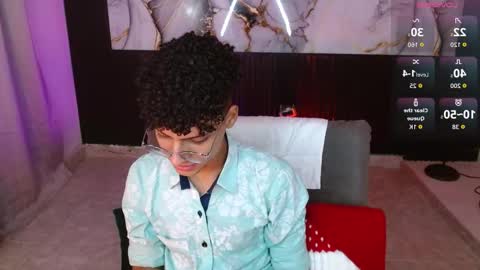 Andreh  online show from November 21, 1:04 am