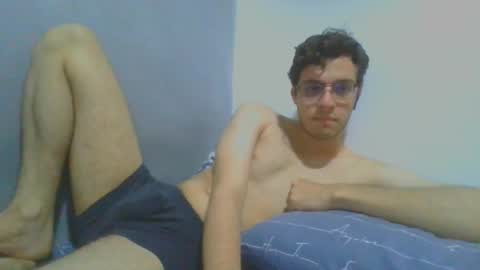 andres129494 online show from November 17, 3:31 am