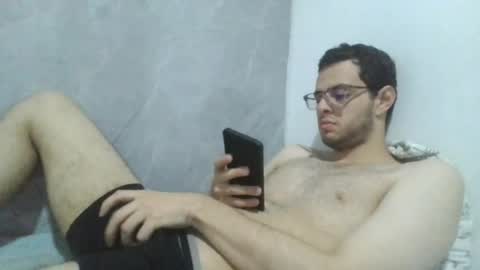 andres129494 online show from May 11, 9:23 pm