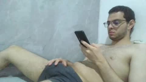 andres129494 online show from May 9, 2:23 am