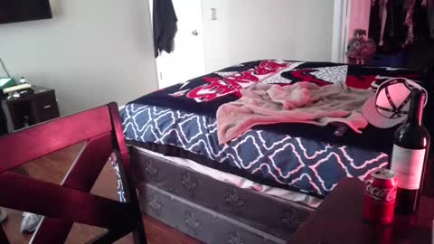 andres817542 online show from December 29, 9:30 pm