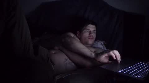 andres817542 online show from January 10, 6:31 am