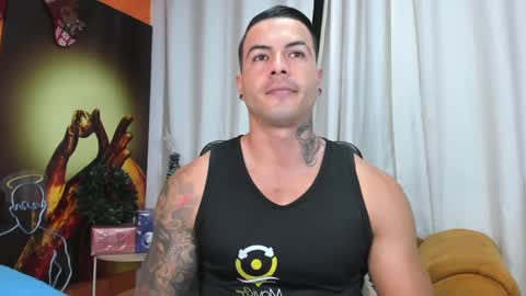 Snapshot of andres_clark chatting on December 29, 3:13 pm insta andres clark online show from December 29, 3:13 pm