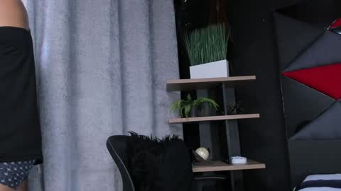 Snapshot of andres_clark chatting on January 15, 6:29 pm insta andres clark online show from January 15, 6:29 pm