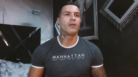Snapshot of andres_clark chatting on December 30, 5:55 pm insta andres clark online show from December 30, 5:55 pm
