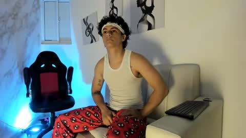 andres_cream online show from November 8, 10:02 pm