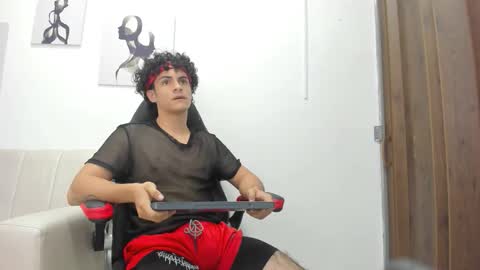 Snapshot of andres_cream chatting on September 19, 4:40 pm andres_cream online show from September 19, 4:40 pm