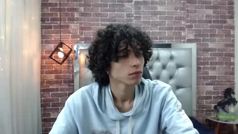 andres_ocasio online show from March 1, 2:13 pm