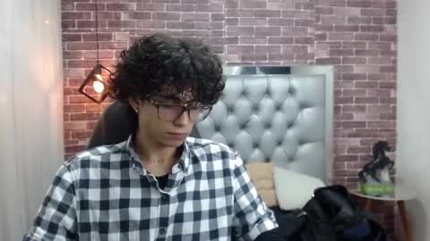 andres_ocasio online show from March 12, 12:57 pm