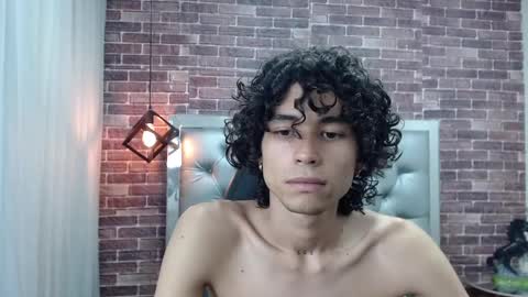 andres_ocasio online show from February 26, 12:14 pm