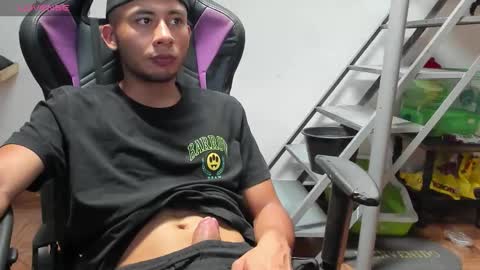 Andres online show from February 14, 6:47 pm