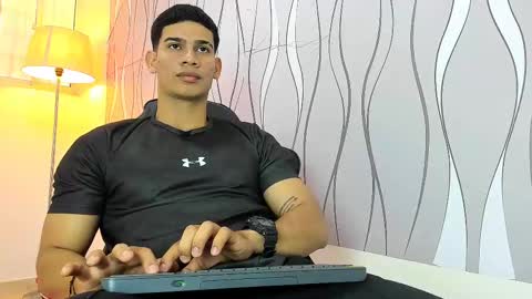 Snapshot of andres_stud chatting on January 27, 2:24 pm andres_stud online show from January 27, 2:24 pm