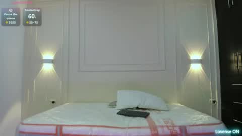 andres_stud online show from June 11, 3:26 am