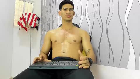 Snapshot of andres_stud chatting on February 16, 12:54 pm andres_stud online show from February 16, 12:54 pm