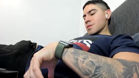 Snapshot of andresjuan92 chatting on September 11, 3:49 am onlyfanscallmegotter online show from September 11, 3:49 am