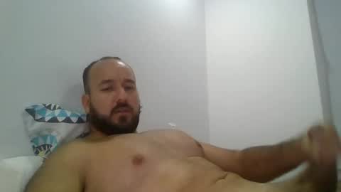 andressx06 online show from May 8, 1:39 am