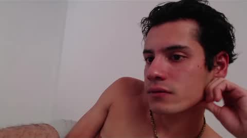 Snapshot of andrestorres0 chatting on December 4, 7:01 pm Andres Torres online show from December 4, 7:01 pm