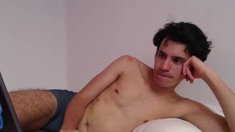 Snapshot of andrestorres0 chatting on December 13, 3:32 pm Andres Torres online show from December 13, 3:32 pm