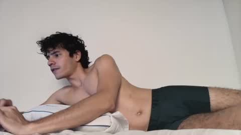 Snapshot of andrestorres0 chatting on February 23, 3:58 pm Andres Torres online show from February 23, 3:58 pm