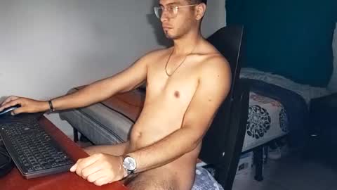 andresvergon85 online show from January 27, 12:43 am