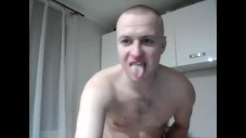 Snapshot of andrew3356577 chatting on January 1, 3:23 am andrew3356577 online show from January 1, 3:23 am