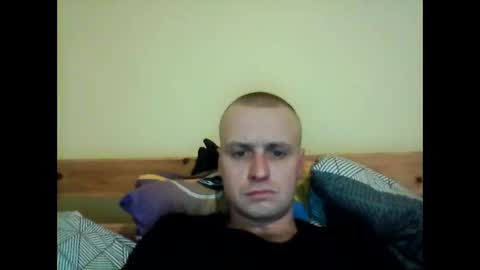 Snapshot of andrew3356577 chatting on February 16, 5:04 pm andrew3356577 online show from February 16, 5:04 pm
