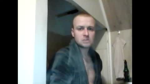 Snapshot of andrew3356577 chatting on February 22, 3:56 am andrew3356577 online show from February 22, 3:56 am