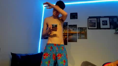 andrew_2811 online show from October 17, 6:06 am