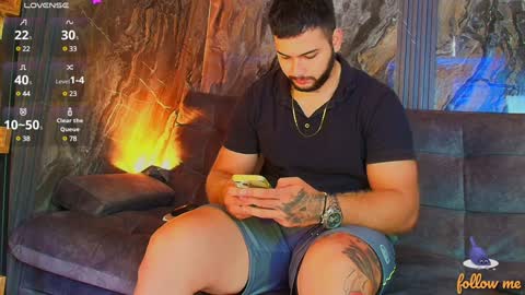 Snapshot of andrew_brownn chatting on January 15, 3:18 pm Andrew Brown online show from January 15, 3:18 pm
