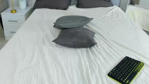 Andrew online show from September 8, 3:33 pm