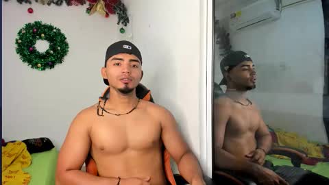 andrew_jonhes1 online show from December 19, 12:35 pm