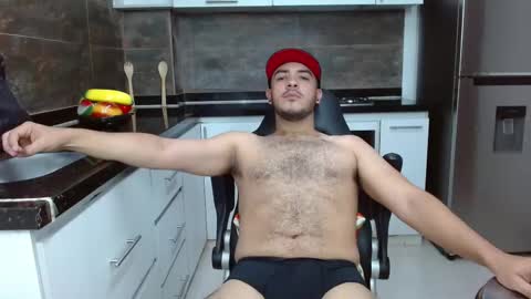 A N D R E W online show from January 31, 7:11 pm