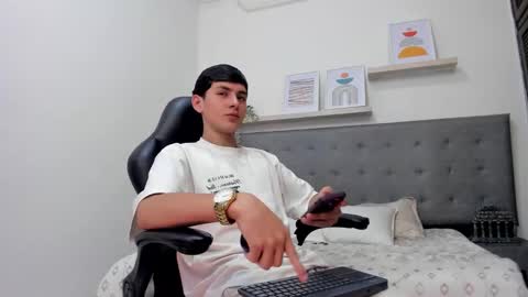 andrew restrepo online show from March 7, 4:16 pm