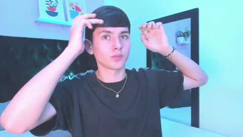 andrew restrepo online show from June 24, 10:34 pm
