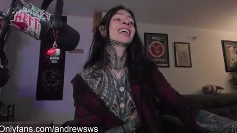 andrew_round online show from January 10, 11:53 pm