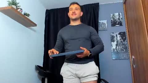 Andrew Diaz online show from June 28, 5:02 am