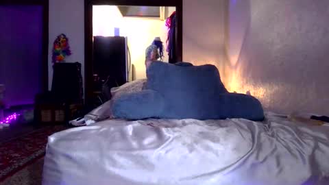 andrewgennie online show from November 27, 5:22 am