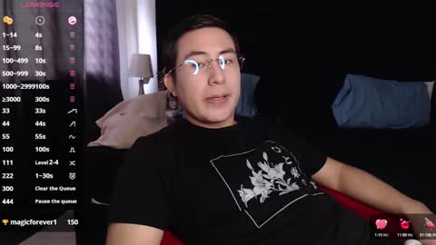 Snapshot of andrewmhilton_ chatting on February 16, 7:38 pm andrewmhilton_ online show from February 16, 7:38 pm