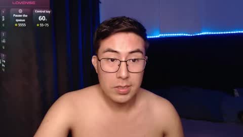 andrewmhilton_ online show from June 4, 3:23 am