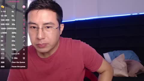 Snapshot of andrewmhilton_ chatting on February 19, 7:38 pm andrewmhilton_ online show from February 19, 7:38 pm