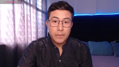 andrewmhilton_ online show from April 2, 5:54 pm