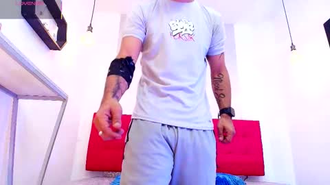   online show from October 31, 9:18 pm