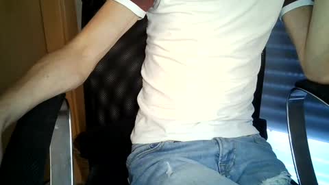 Snapshot of andy_24j chatting on September 10, 1:32 pm andy_24j online show from September 10, 1:32 pm
