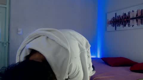 Snapshot of andy_bapho chatting on December 6, 3:22 pm ANDY online show from December 6, 3:22 pm