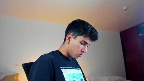Snapshot of andy_coxs2 chatting on January 17, 6:47 pm Andy online show from January 17, 6:47 pm