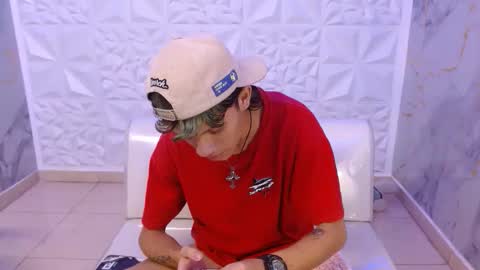 andy_dan1 online show from March 25, 8:13 pm